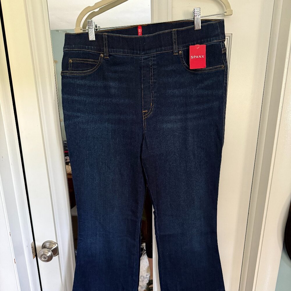 NWT Spanx pull on flare jeans